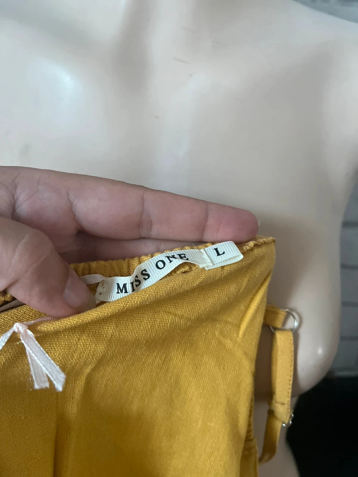 Top curto amarelo com alças - Tamanho 40 - Miss One – photo 3